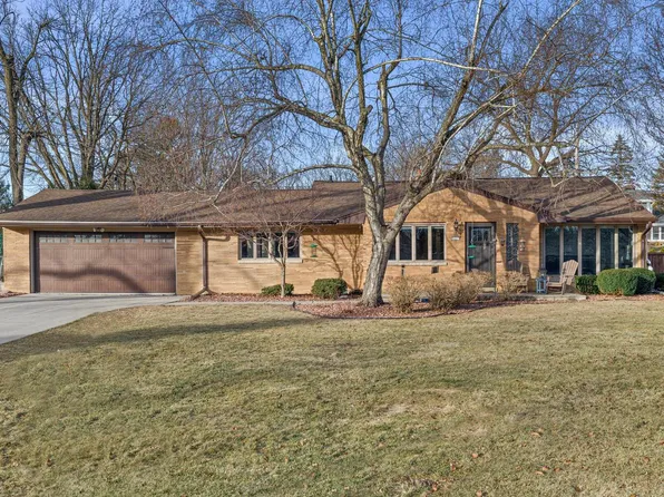 5227 South Allenwood LANE, Hales Corners, WI 53130