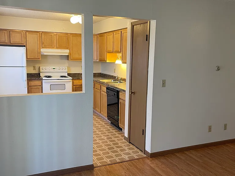 443 S Johnson St #8 — Photo 7