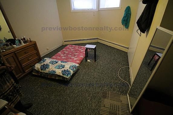 2nd image of 36 Orkney Rd #68