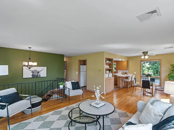 158 King Lake Rd, Brooklyn, WI 53521