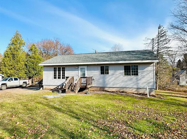 231 New York St, Ishpeming, MI 49849