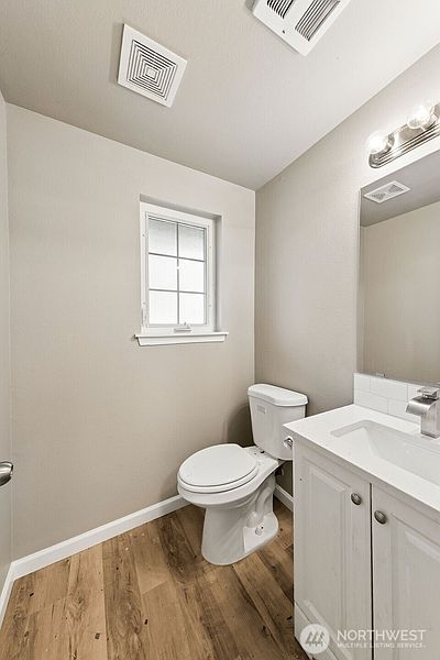 4th image of 4040 S Warner Street