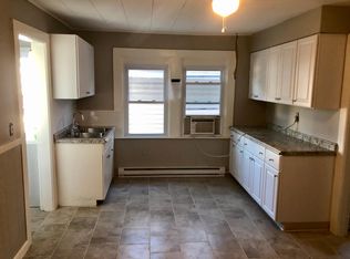 69 Pleasant St #2-R, Westerly, RI 02891