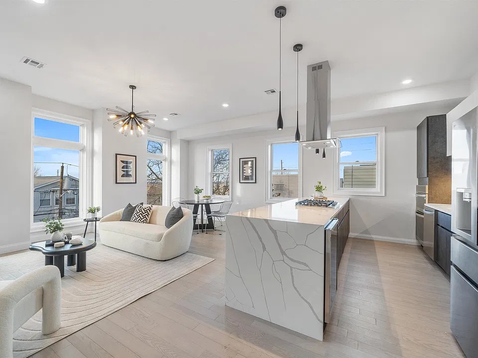 272 Terrace Ave #2