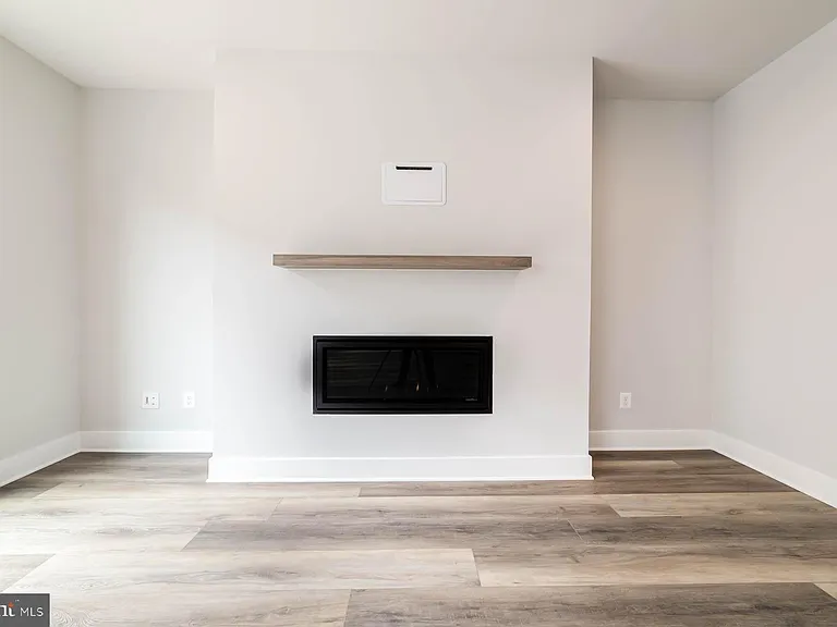 6227 Almerico Pl — Photo 5