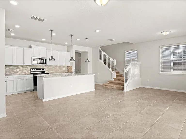 1255 Blue Paradise Way — Photo 4