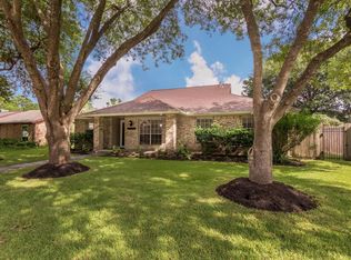 10407 Carlow Ln, La Porte, TX 77571