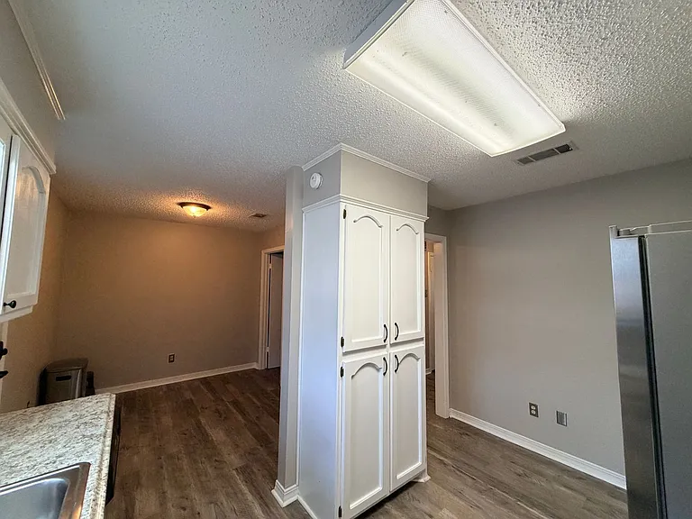 9990 Smugglers Cove Ln — Photo 8