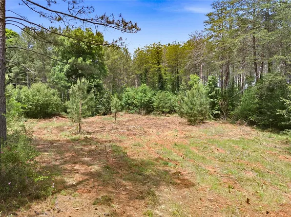 Hall Rd, Westminster, SC 29693