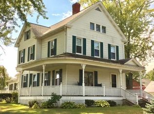 69 Chestnut St, Hatfield, MA 01038