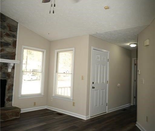 4th image of 6847 Torrance Ln