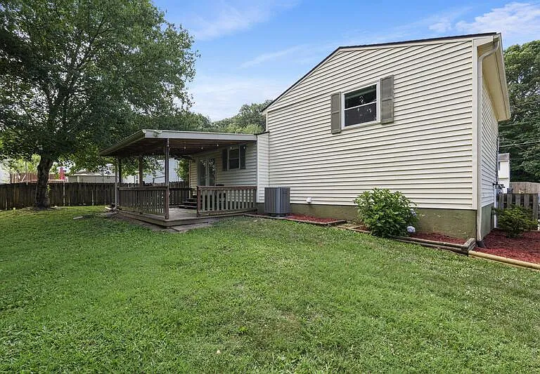 4317 Twin Pines Dr — Photo 10