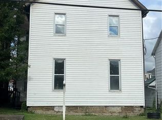 514 Pittsburgh St, Scottdale, PA 15683