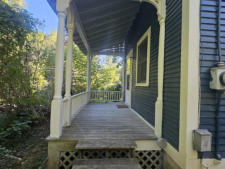2089 W Creek Rd — Photo 7