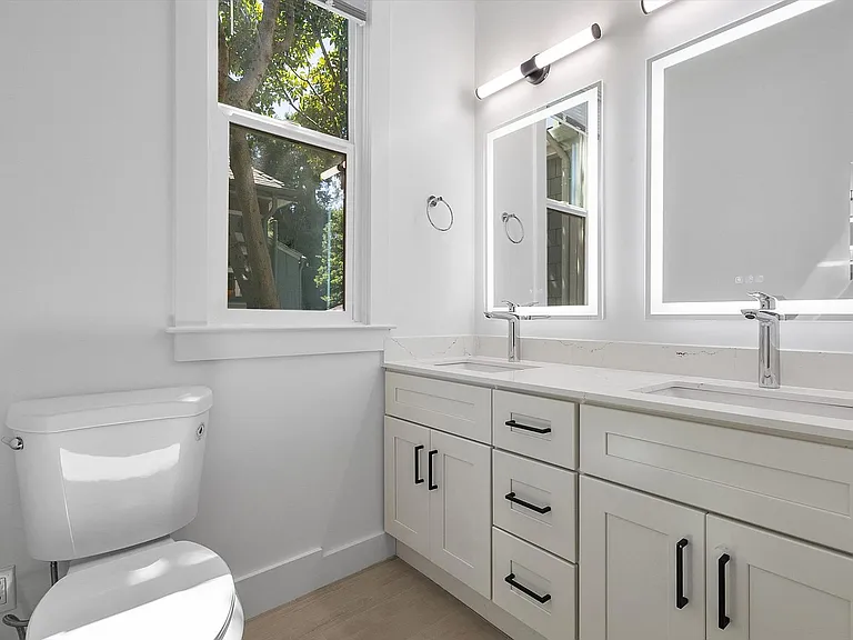 1533 Lafayette St #3 — Photo 13