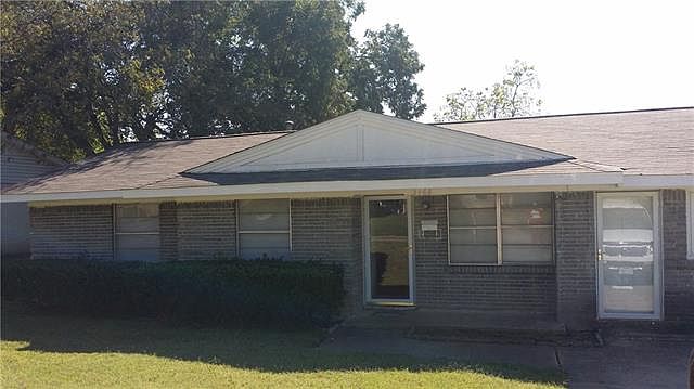 1st image of 2466 Loyce Dr
