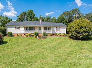 4461 Rock Barn Rd, Claremont, NC 28610