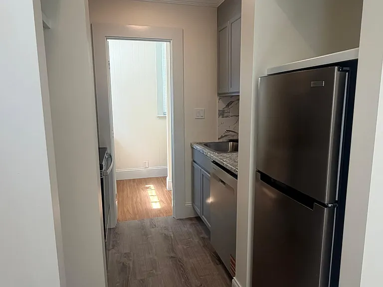49 Elm Ave #2 — Photo 6