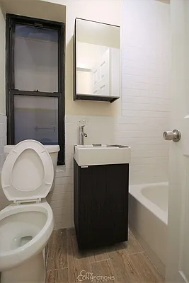 Rented by City Connections Realty | media 32