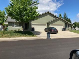 3845 Arrowhead Dr, Medford, OR 97504