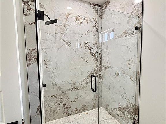 4th image of 2004 Allison St