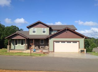 10 Clover Mountain Ln, Weaverville, NC 28787