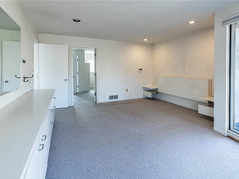 7520 Spectrum Way — Photo 34