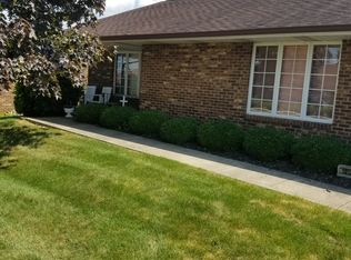 1013 Abington Pl, Springfield, OH 45503