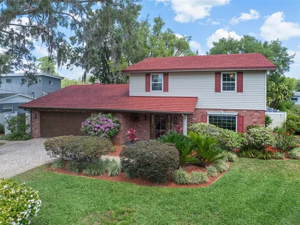 18712 Lakeshore Dr, Lutz, FL 33549