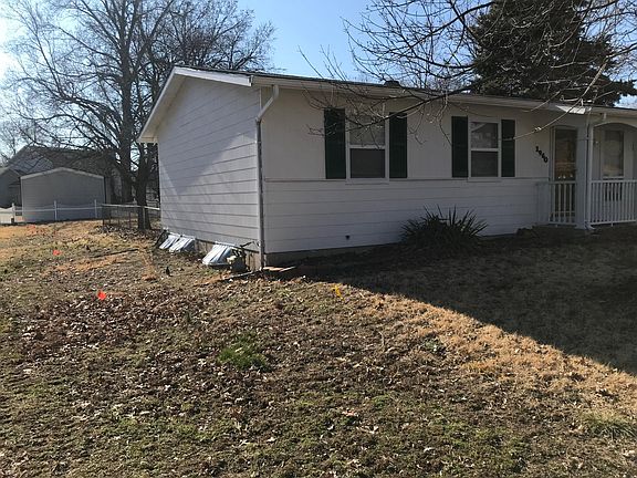 2nd image of 1960 Lindsay Ln