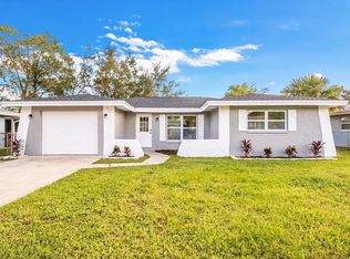1811 Forest Dr, Oldsmar, FL 34677