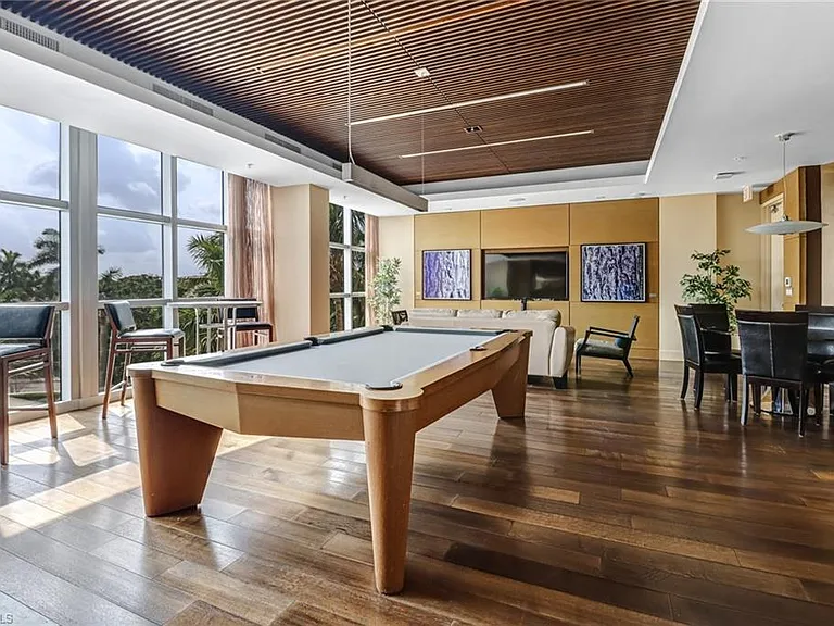 3000 Oasis Grand Blvd #606 — Photo 41