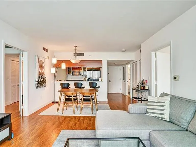 1800 N Bayshore Dr #1610 — Photo 8