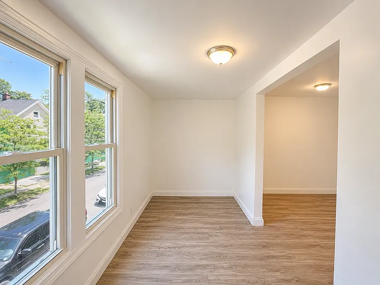 42 Custer St #2 — Photo 8