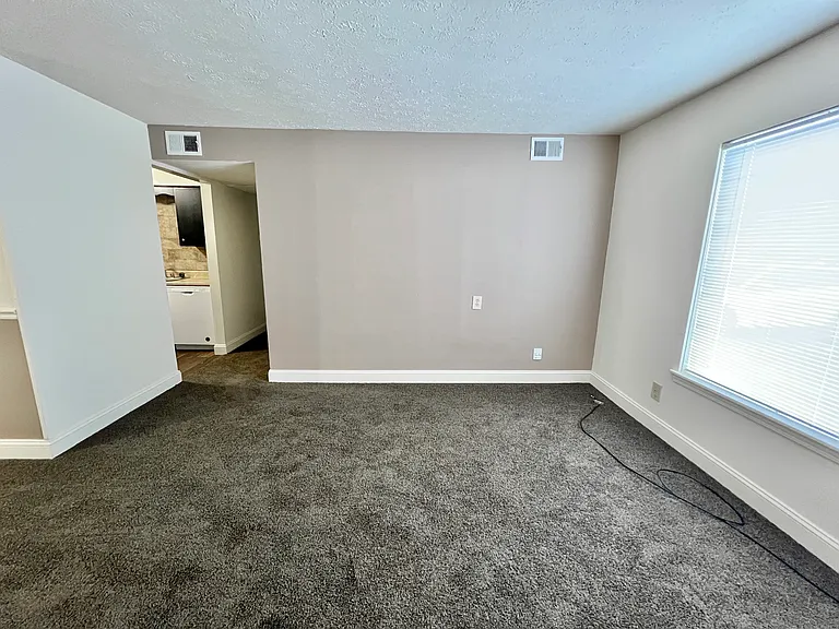 Derby Run Apartments — Photo 29