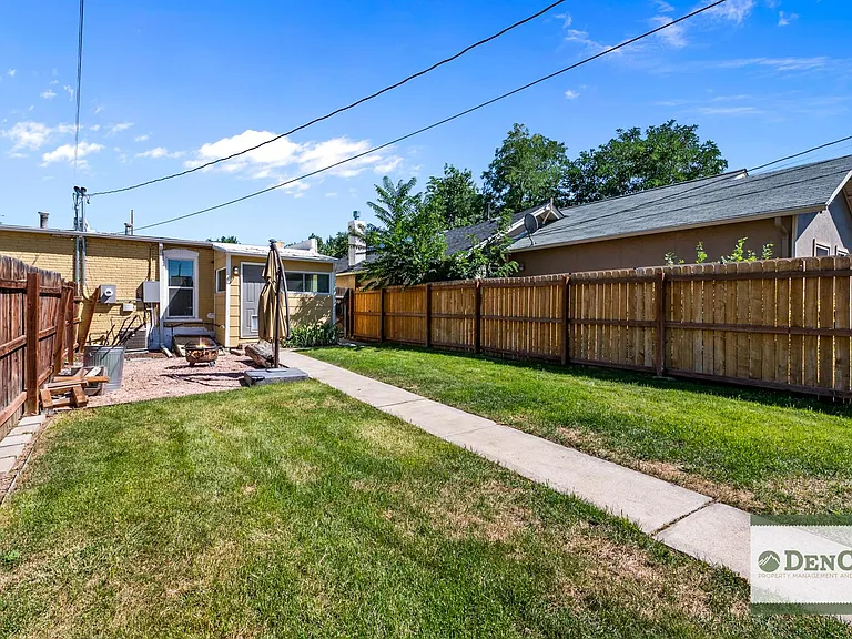 2403 S Bannock St — Photo 20