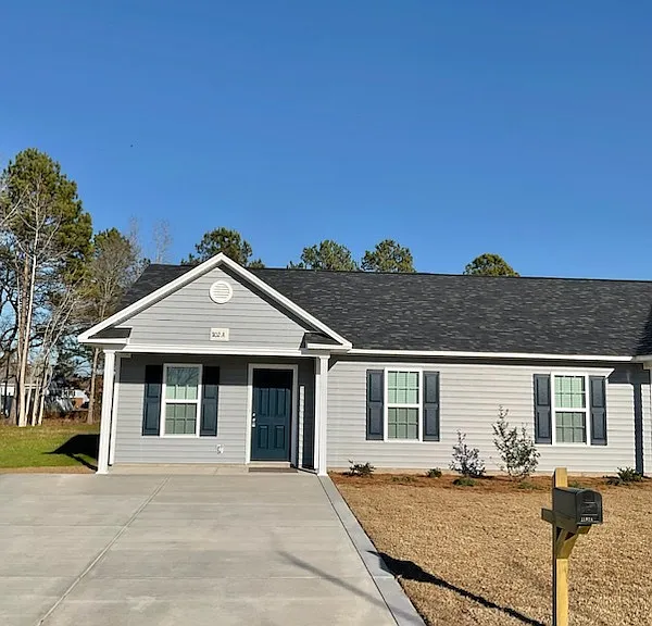 1102 Woodridge Dr #A — Photo 1
