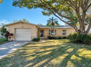 2113 Lauren Dr, Largo, FL 33774
