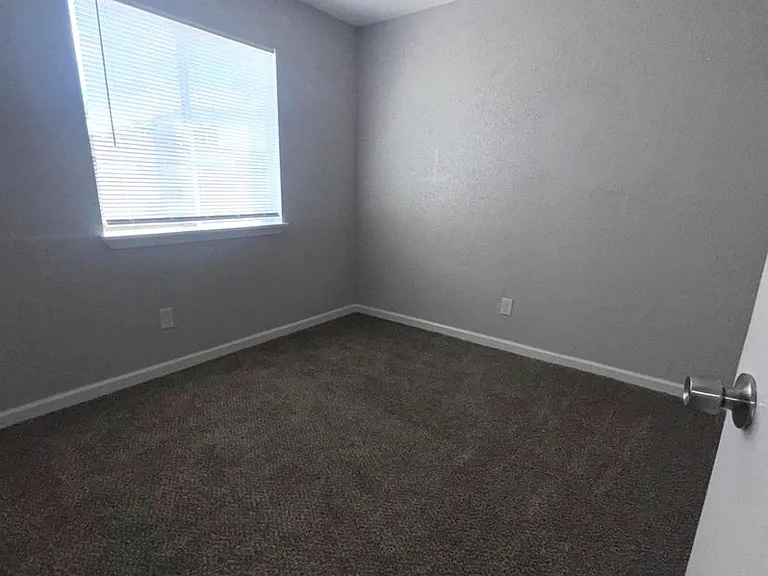 11217 Pender Ln — Photo 11