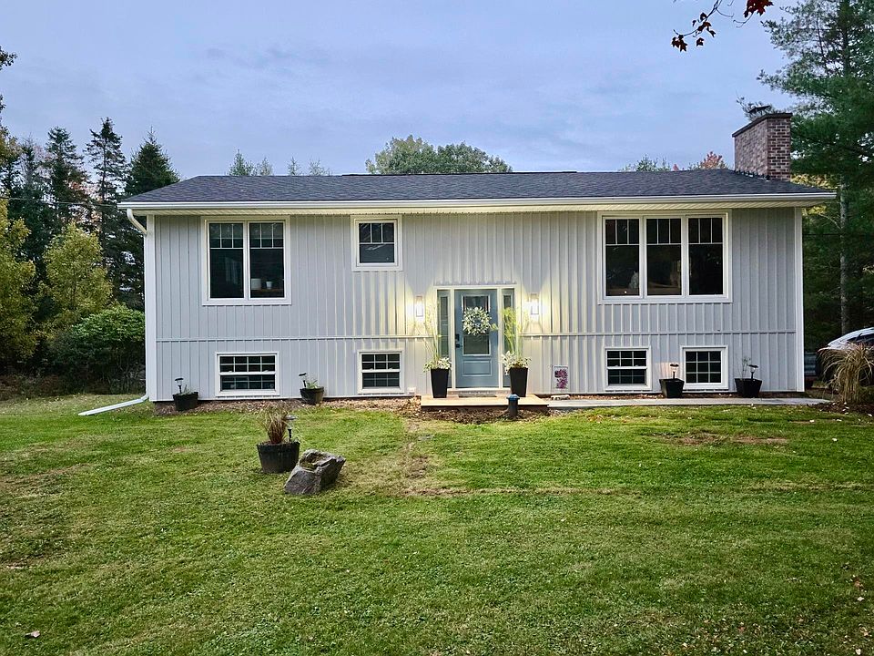 1st image of 45 Springwaters Pl