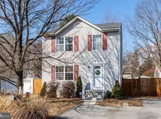 908 Longview Ave, Pasadena, MD 21122