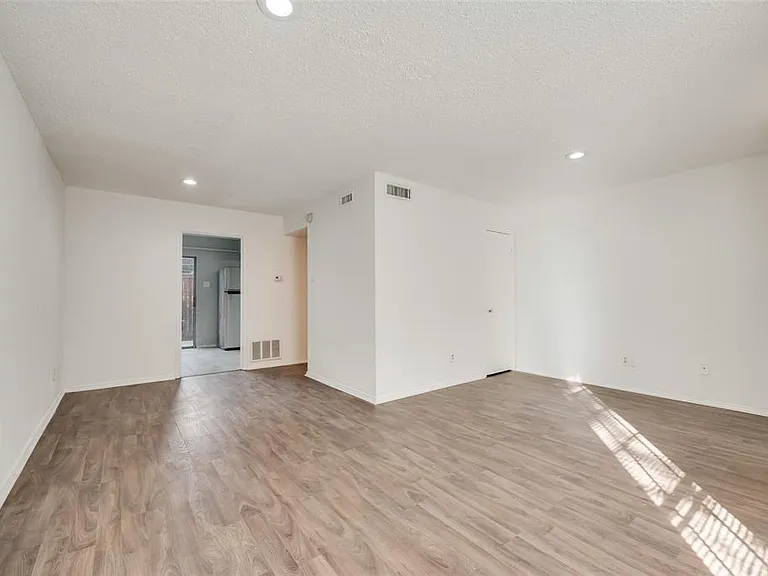 9829 Park Lane Ct #B — Photo 87