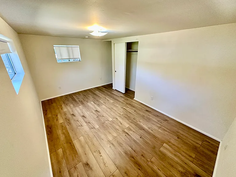1137 Chestnut St — Photo 13