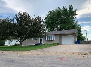 1200 14th St, Orion, IL 61273