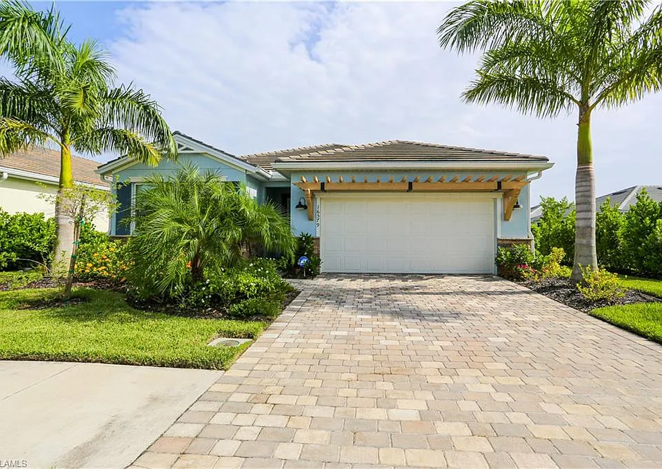 16579 Crescent Beach Way