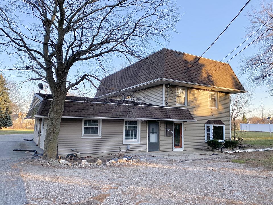 8619 Cooper Rd, Pleasant Prairie, WI 53158 Zillow