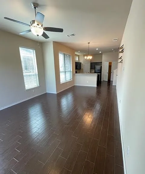 118 Creekside Villa Dr — Photo 6