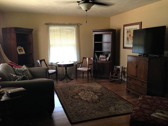 2nd image of 2544 Saint Ann St
