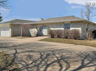 604 S Quail Ct, Newton, KS 67114