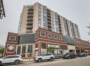 1134 W Granville Ave #712, Chicago, IL 60660